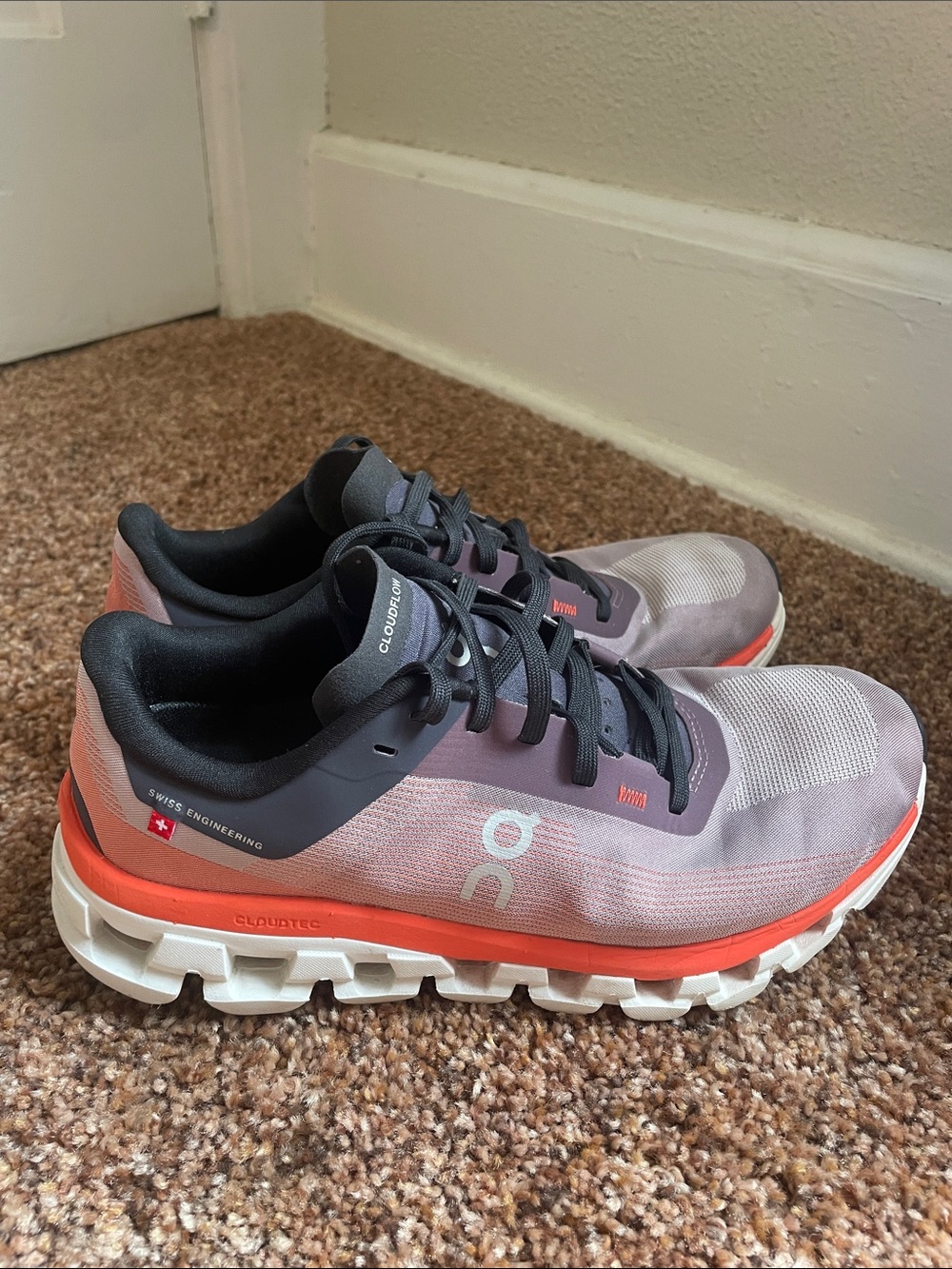 On Cloud  Women's Athletic Shoes Cloudflow style